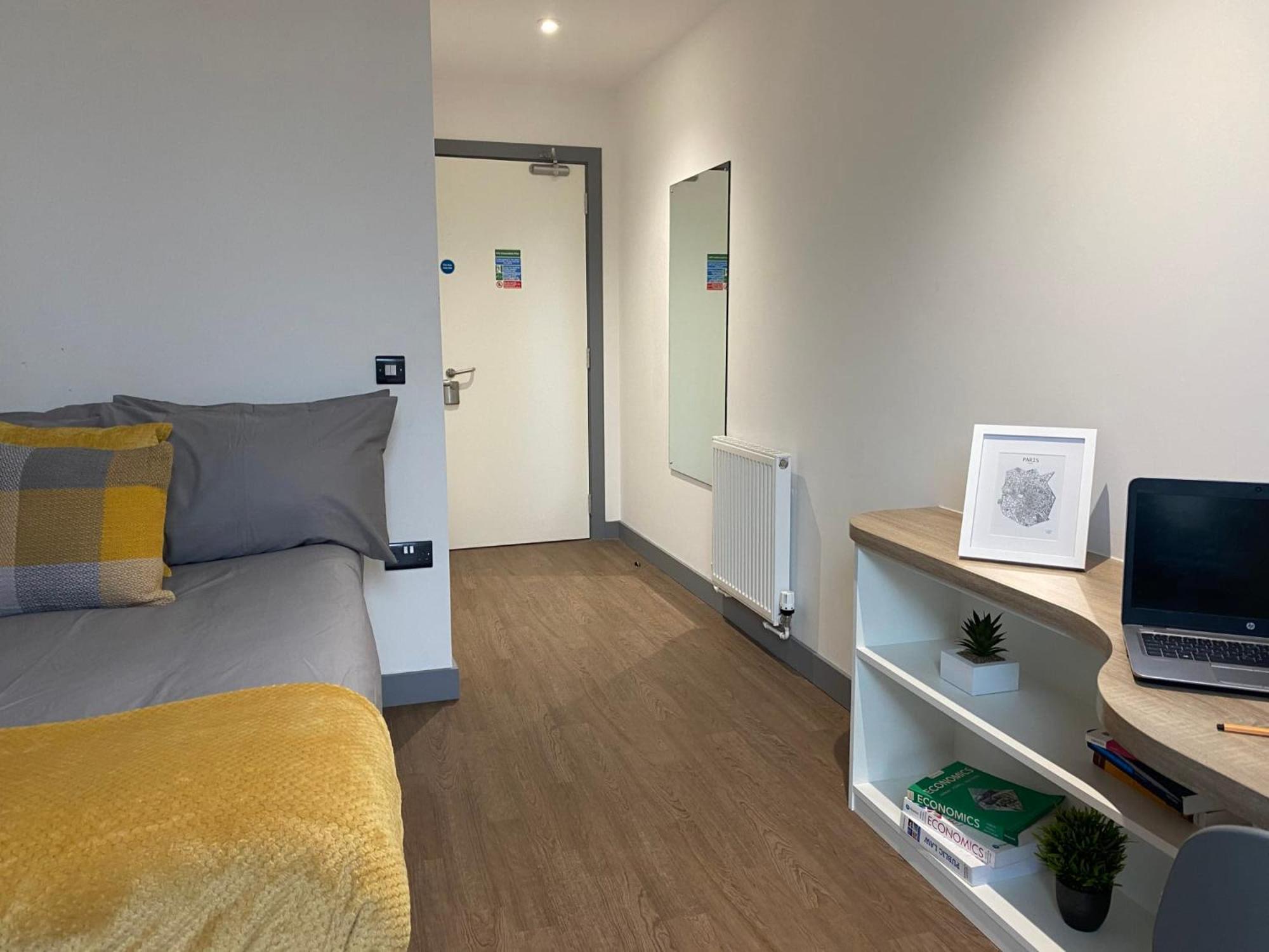For Students Only Cosy At Great Patrick Street Apartment *