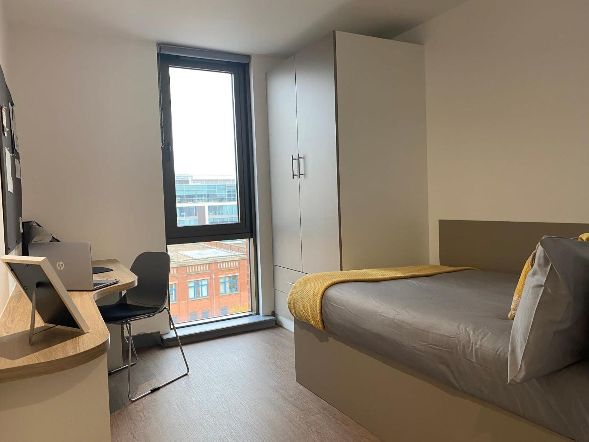 For Students Only Cosy At Great Patrick Street * Belfast
